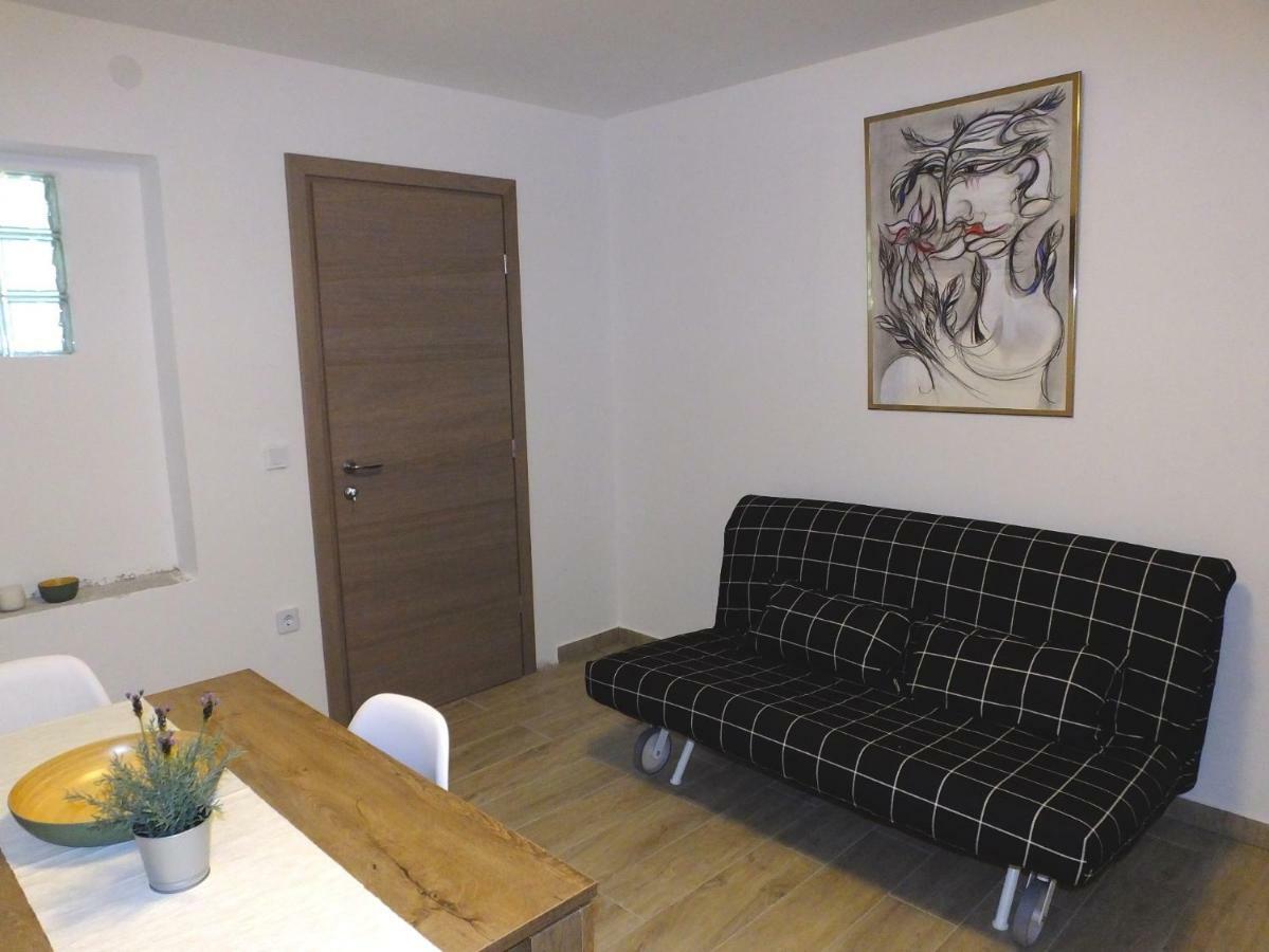Apartmani Berno สตารีกราด-ปาเคลนีซา ภายนอก รูปภาพ