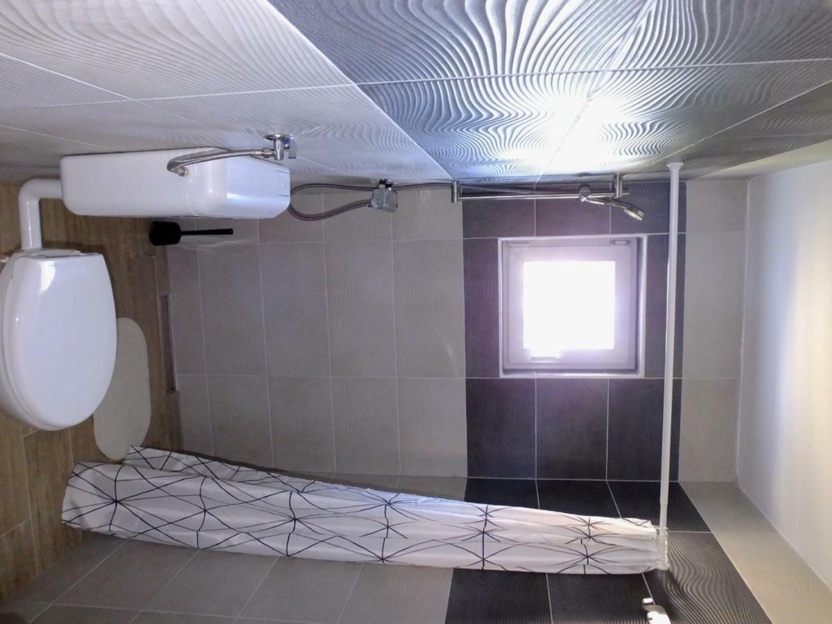 Apartmani Berno สตารีกราด-ปาเคลนีซา ภายนอก รูปภาพ
